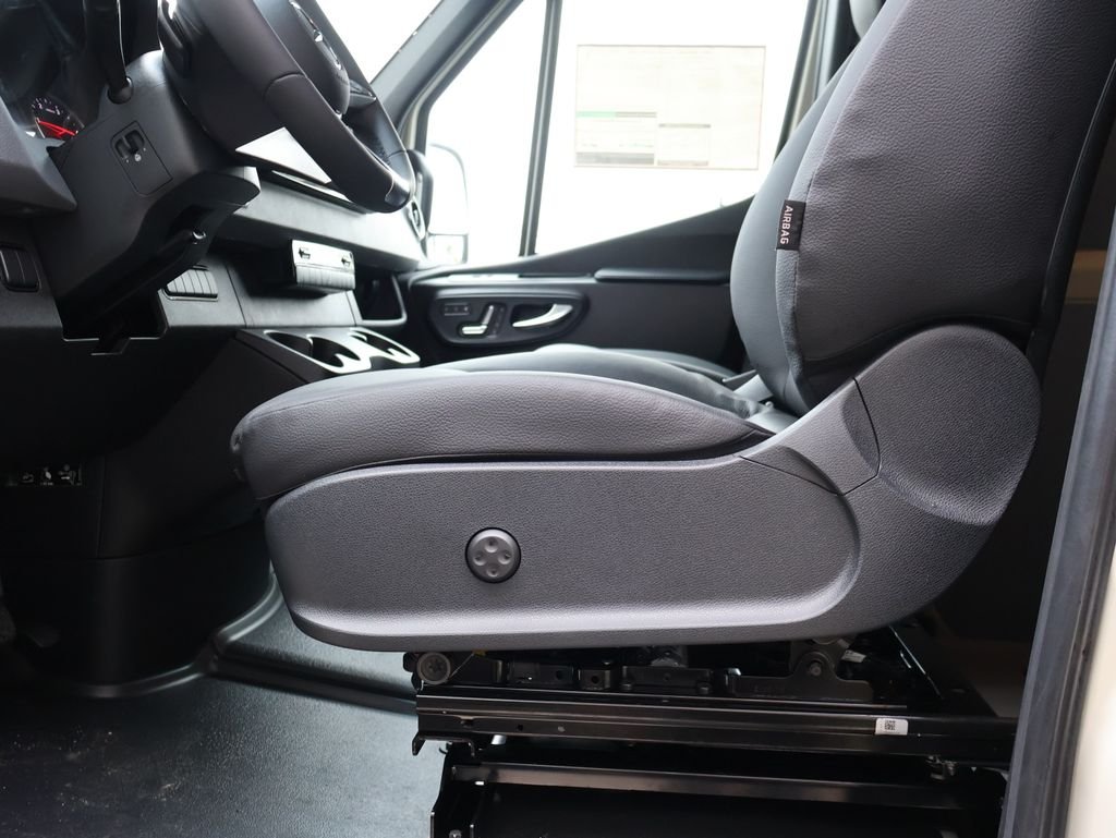 New 2026 Pebble Gray Mercedes-Benz Cargo 144 WB image 43