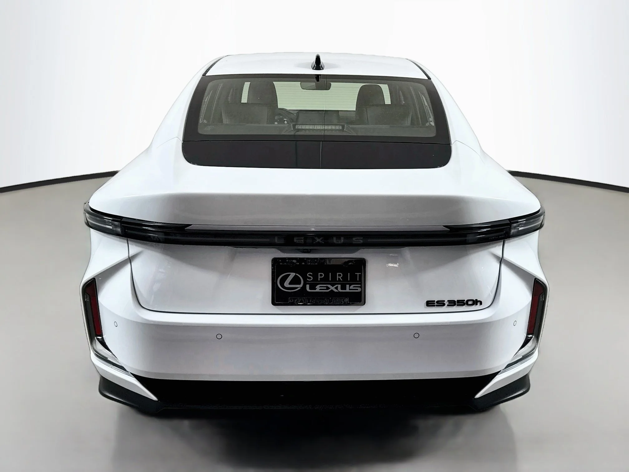 New 2026 Ultra White Lexus ES 350h PREMIUM image 6
