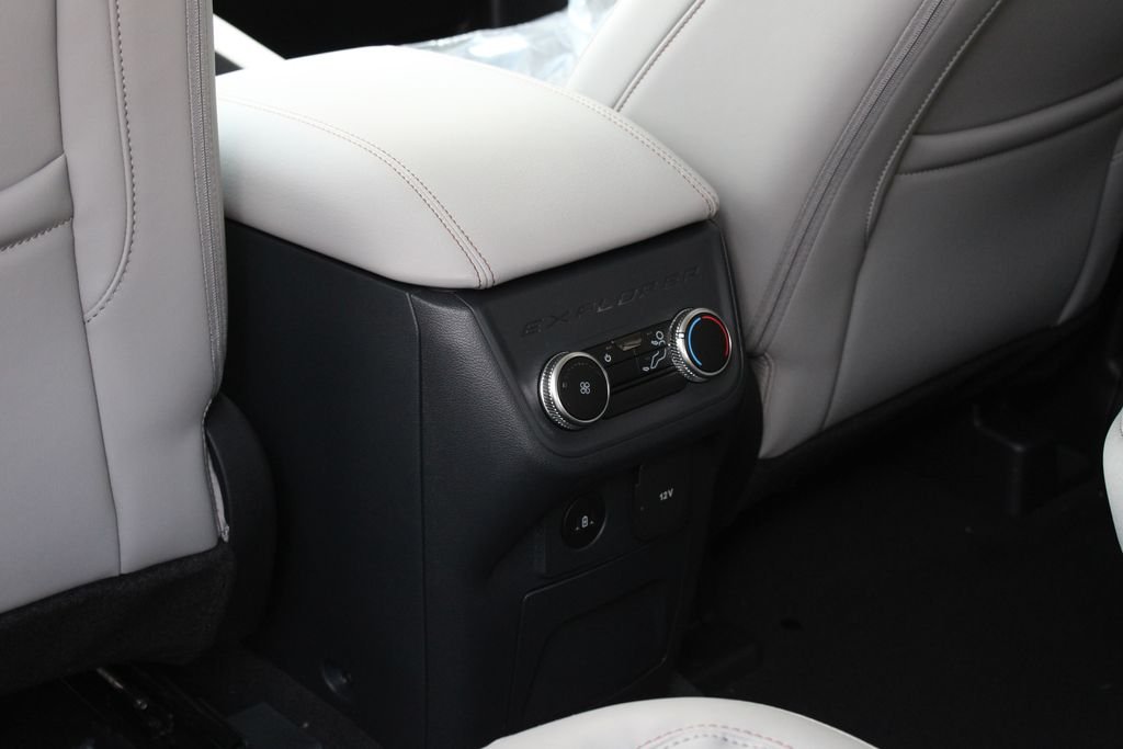 2026 Ford Explorer Active - Photo 23