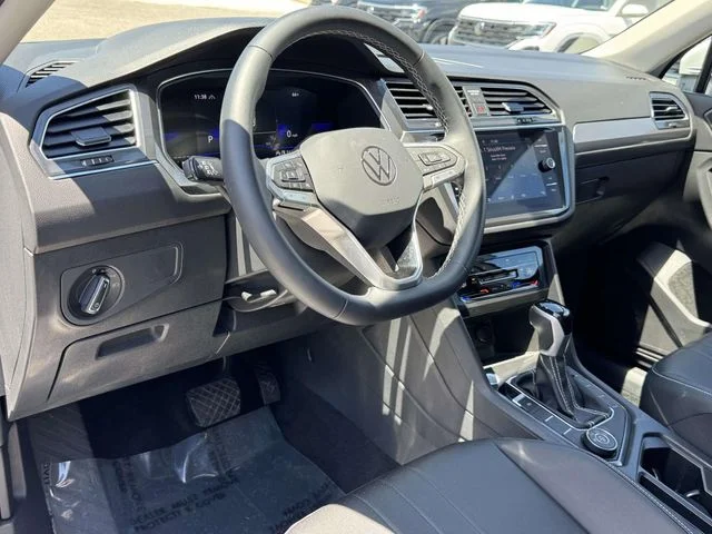 Used 2023 White Volkswagen 2.0T SE image 2