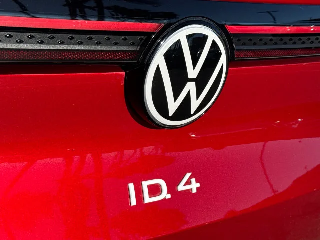 Certified Used 2023  Volkswagen Pro S image 18