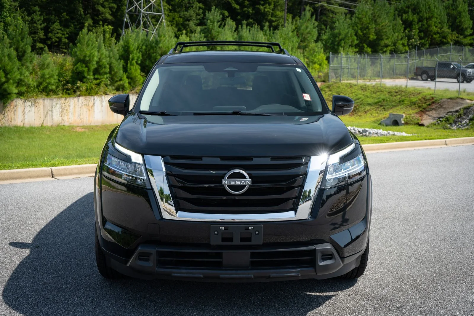 Used 2022 Black Nissan SV image 2