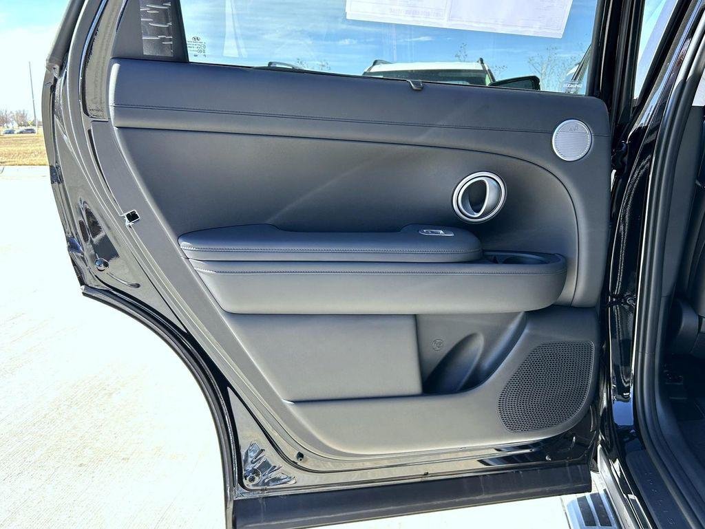 New 2026 Abyss Black Pearl Hyundai SEL Premium AWD image 21