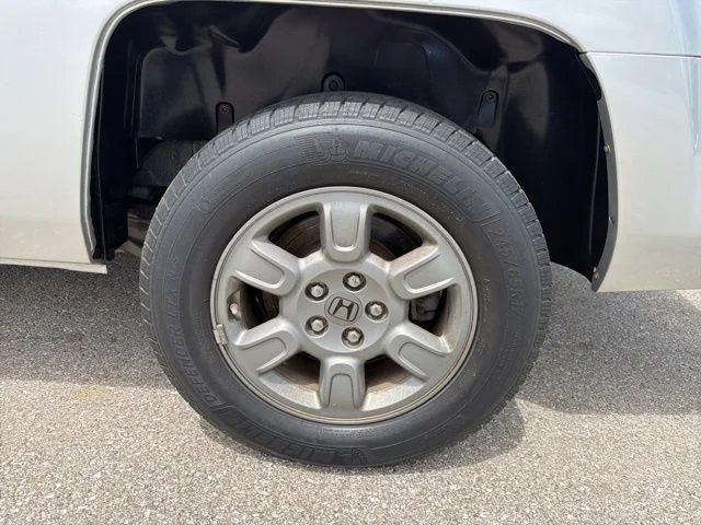 Used 2007 Silver Honda RTX image 29