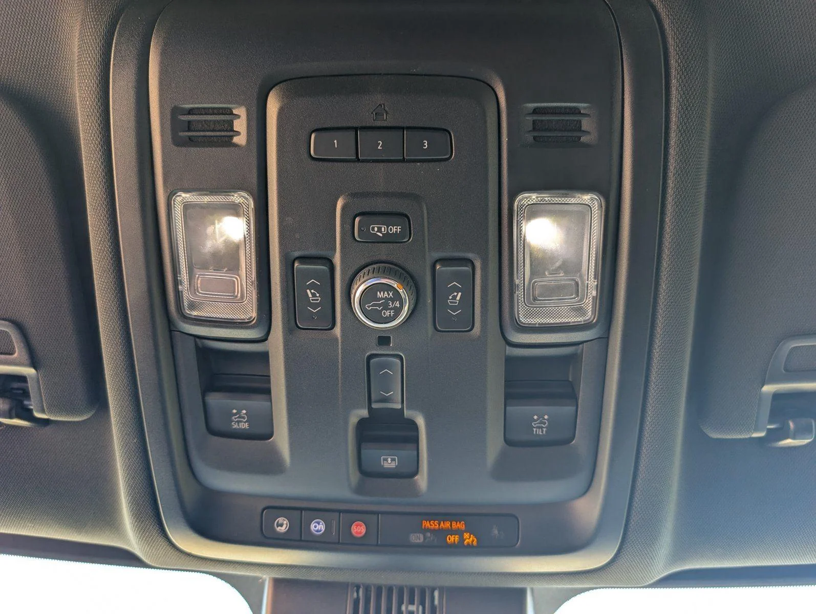 Used 2023 Sterling Metallic GMC AT4 image 20