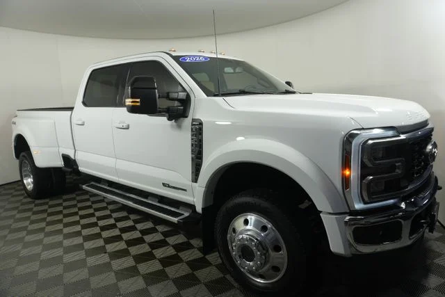 Used 2026 Oxford White Ford Lariat image 1