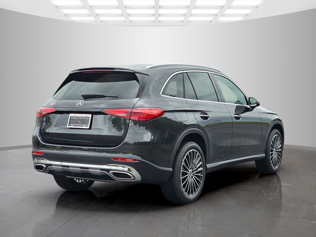 New 2026 Graphite Grey Metallic Mercedes-Benz GLC 300 image 6