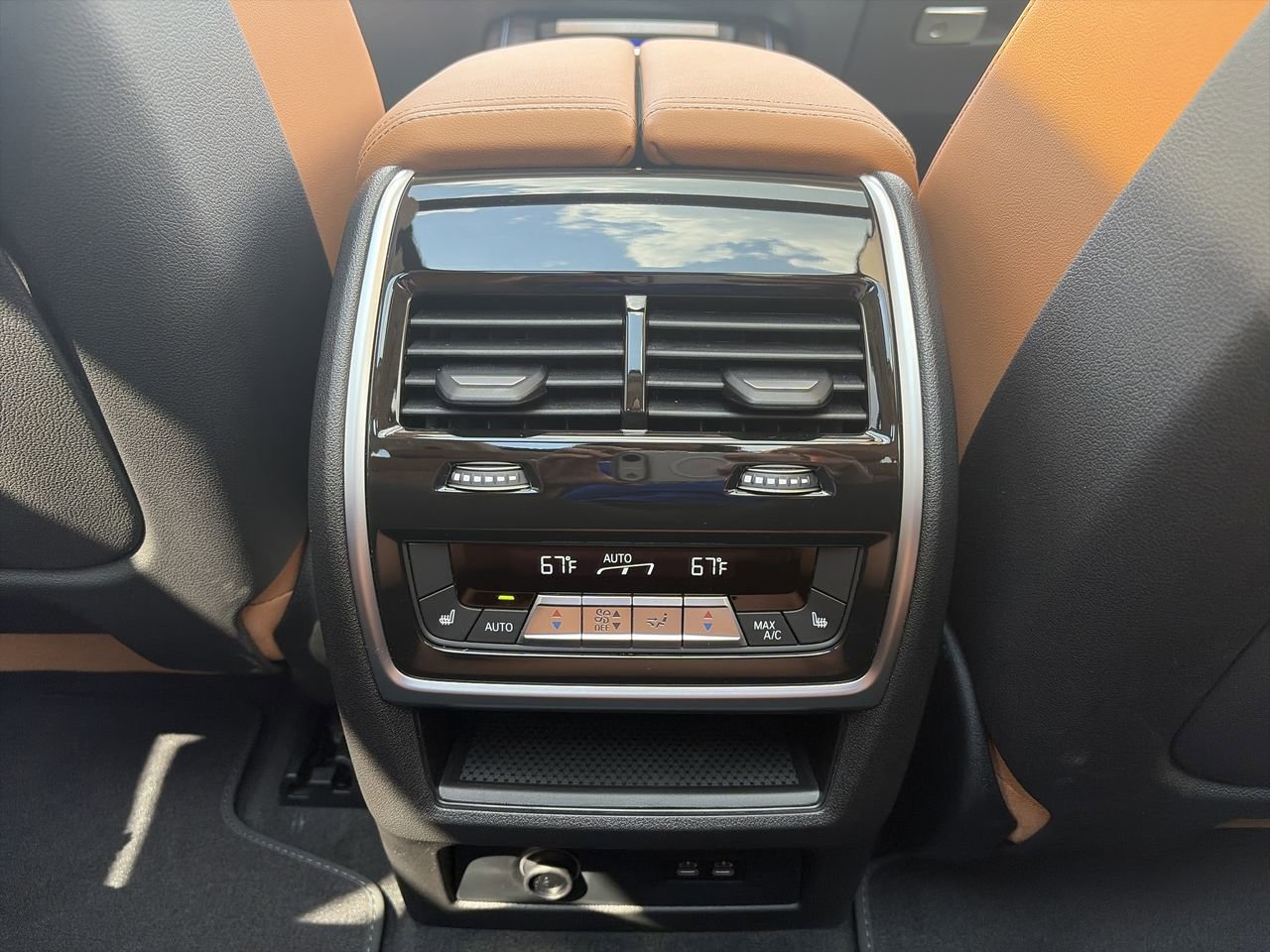 Used 2024 Blue Ridge Mountain Metallic BMW xDrive40i image 31