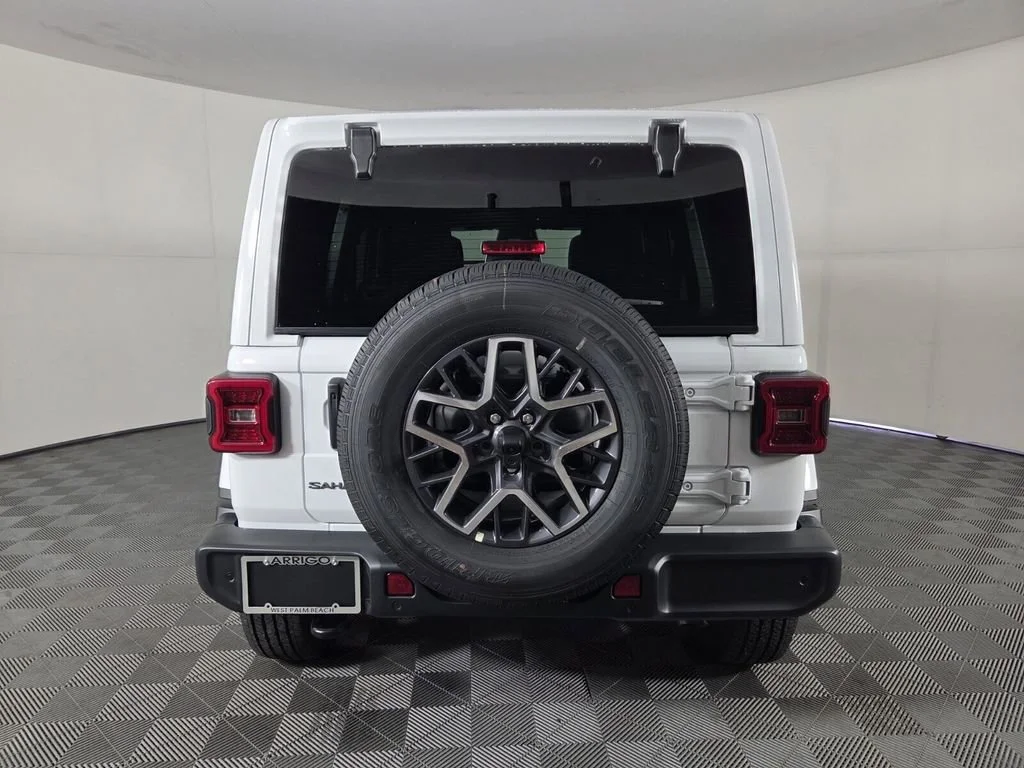 New 2026 Bright White Clear-Coat Exterior Paint Jeep Sahara image 6