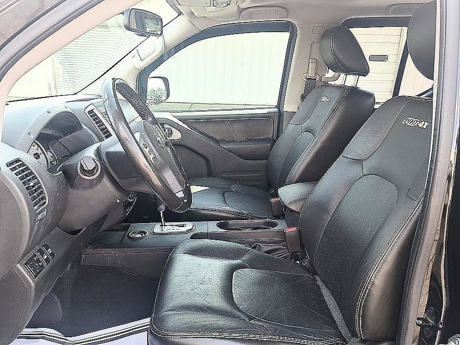 Used 2021 Magnetic Black Pearl Nissan PRO-4X image 11
