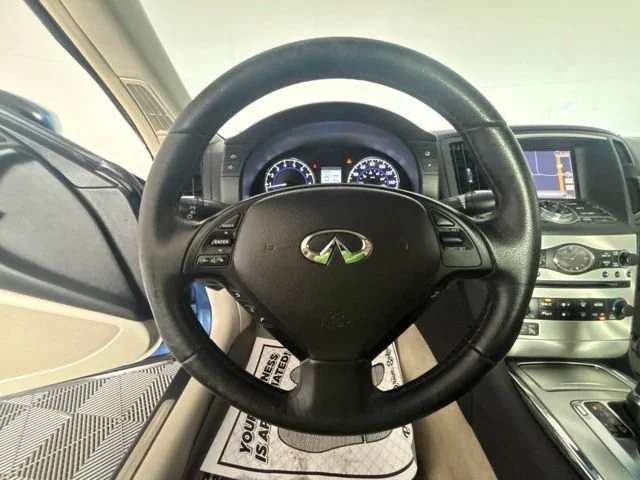 Used 2013 Lapis Blue INFINITI x image 4