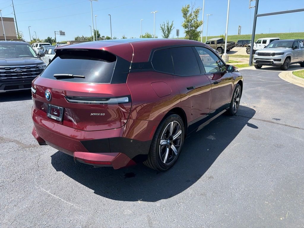 Used 2023 Red BMW xDrive50 image 7