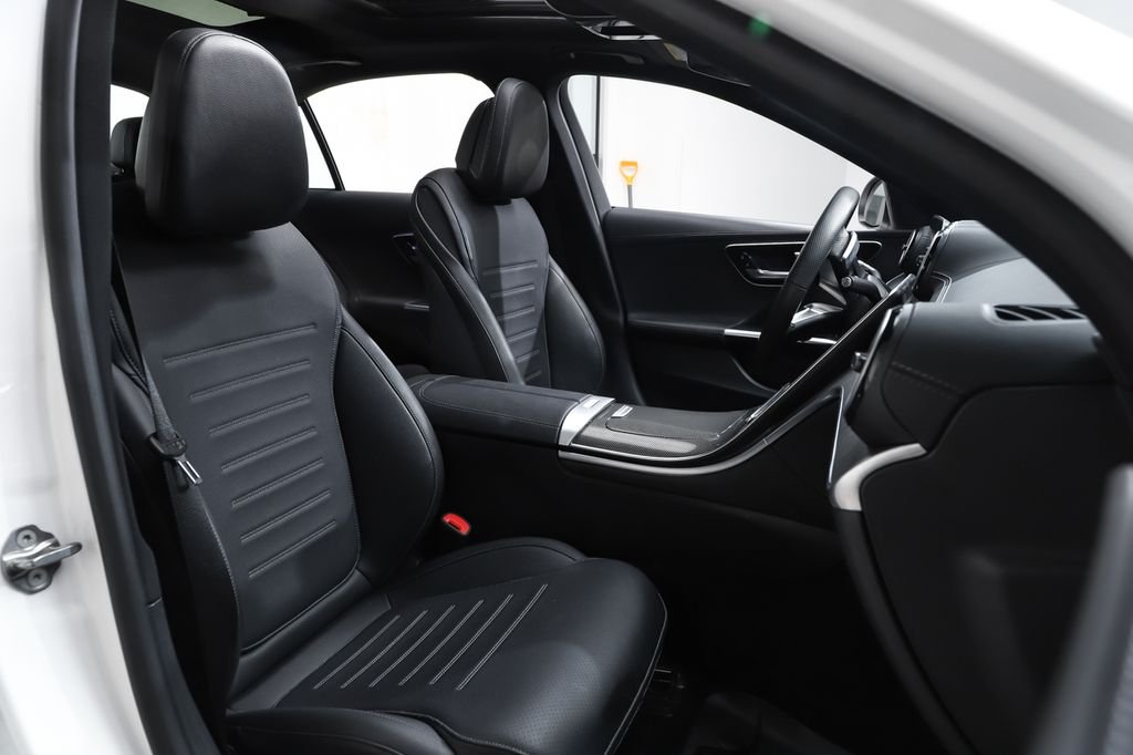 Used 2023  Mercedes-Benz C 300 image 10