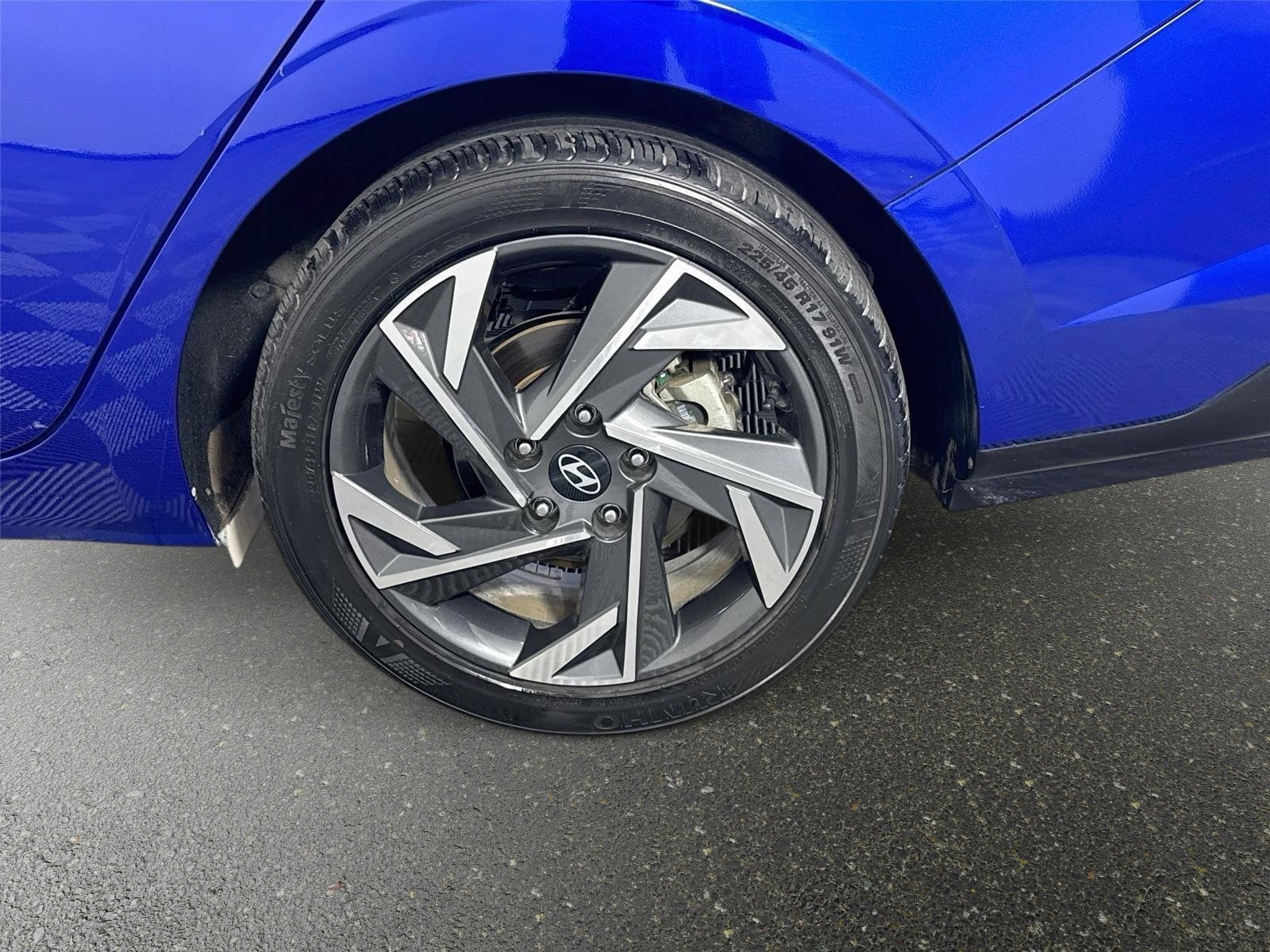 Used 2024 Intense Blue Hyundai SEL image 31