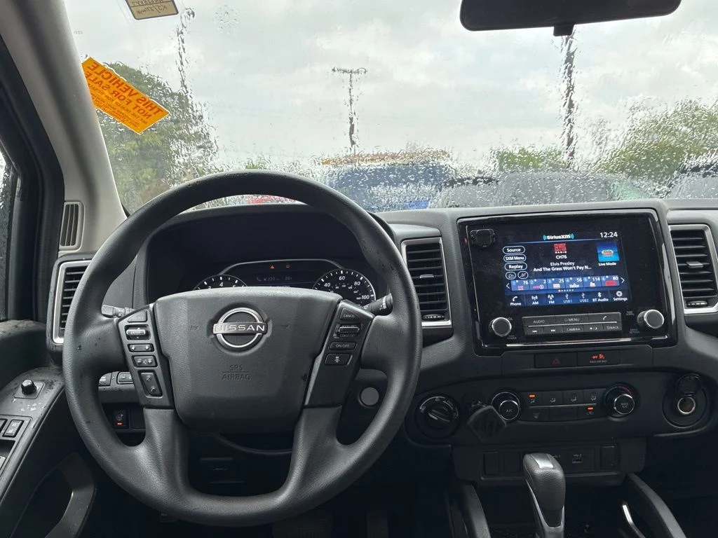 Used 2022 Blue Nissan SV image 14