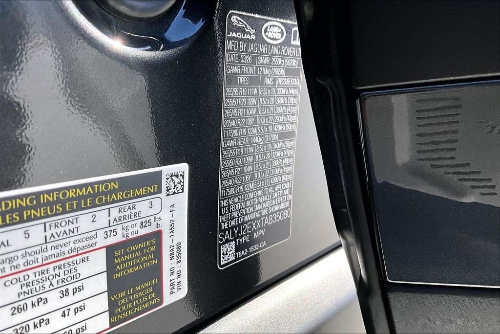New 2026 CARPATHIAN GREY Land Rover S image 8