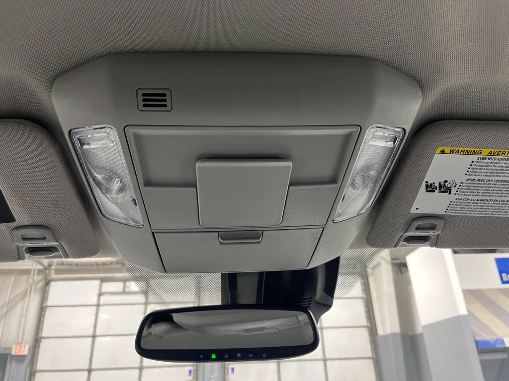 Used 2019 Midnight Black Metallic Toyota SR5 image 27