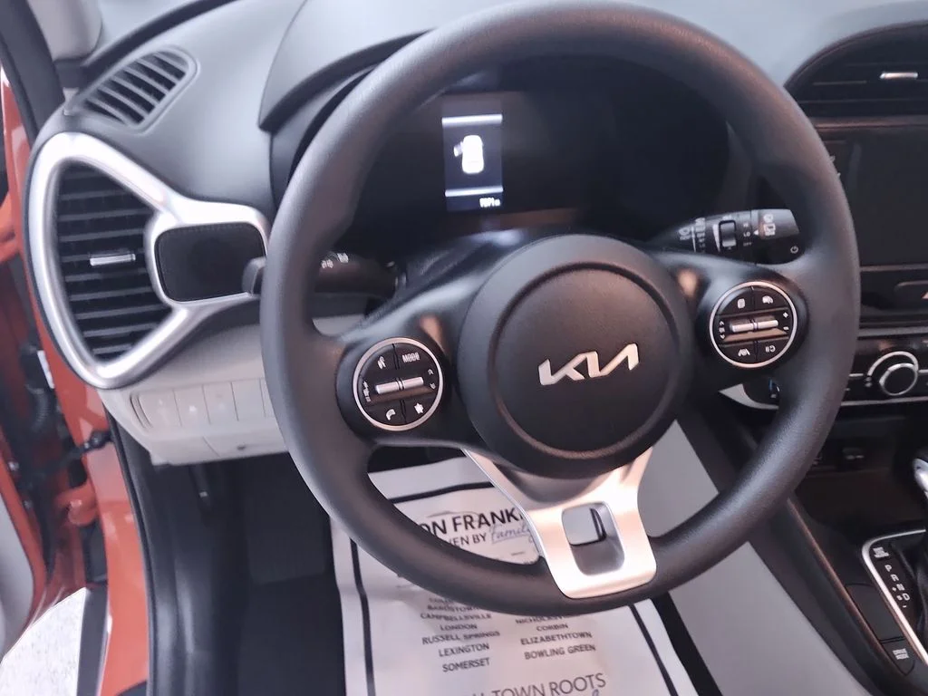 Used 2025 Red Kia LX image 16