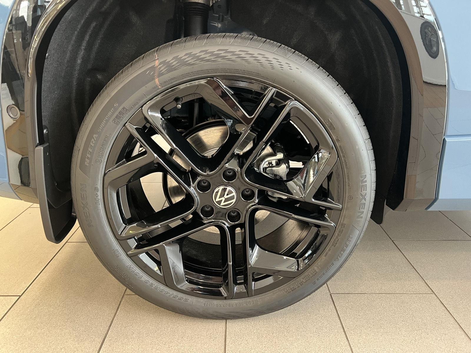 New 2026 Monterey Blue Pearl Volkswagen SE R-Line Black image 9