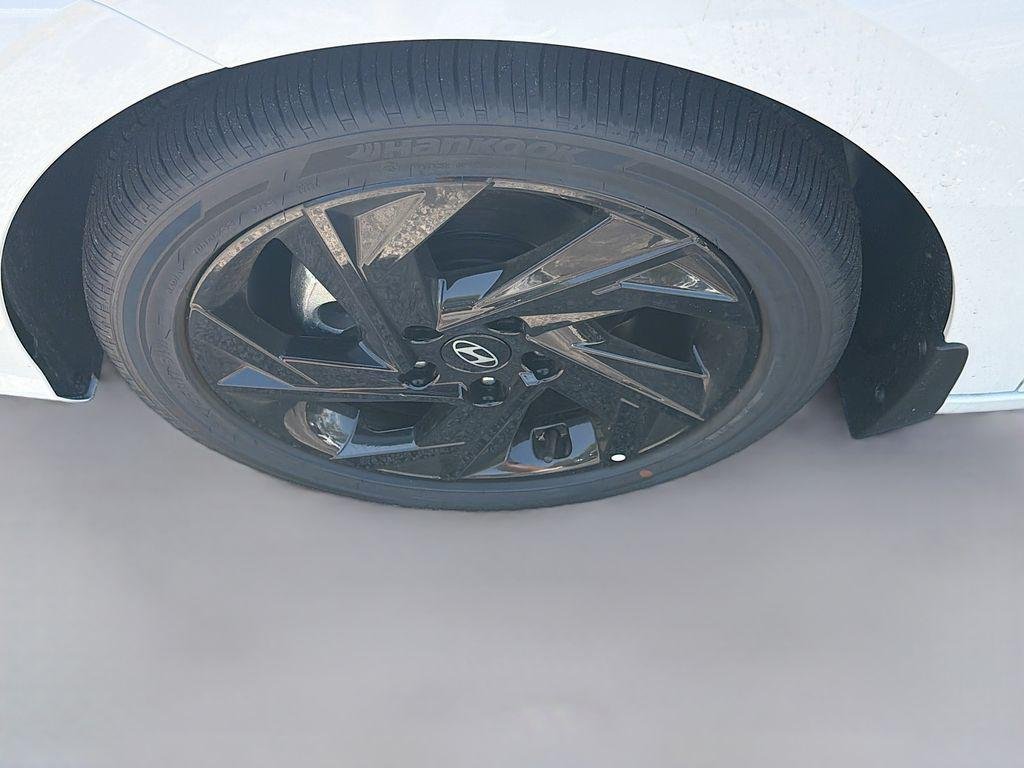 2026 Hyundai Elantra SEL - Photo 23