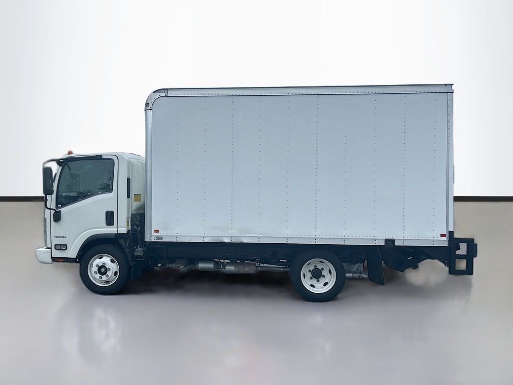 Used 2021 Arc White Chevrolet Base image 6