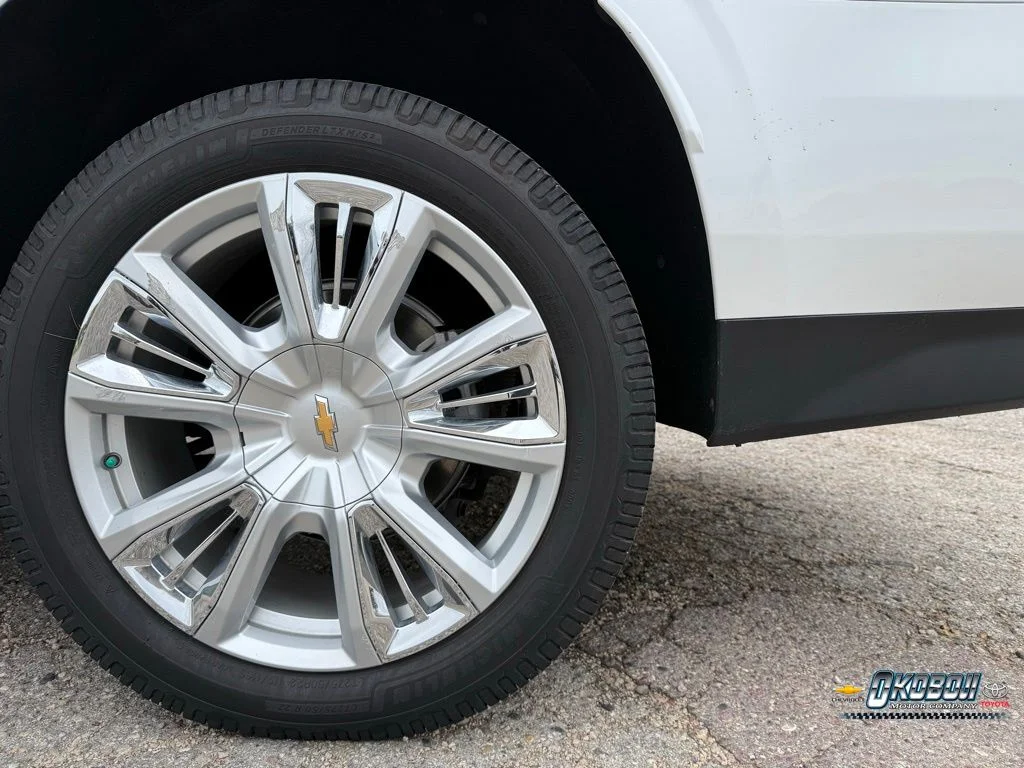 Used 2024 Beige Chevrolet High Country image 23