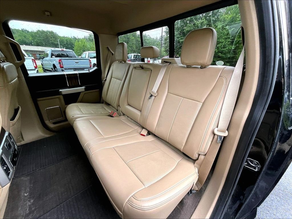 Used 2020 Black Metallic Ford Lariat image 15