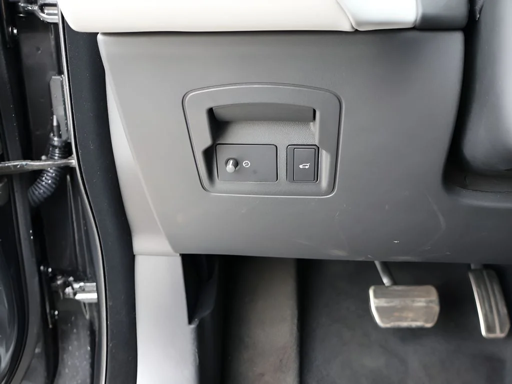 2026 Land Rover Range Rover Velar Dynamic SE - Photo 34