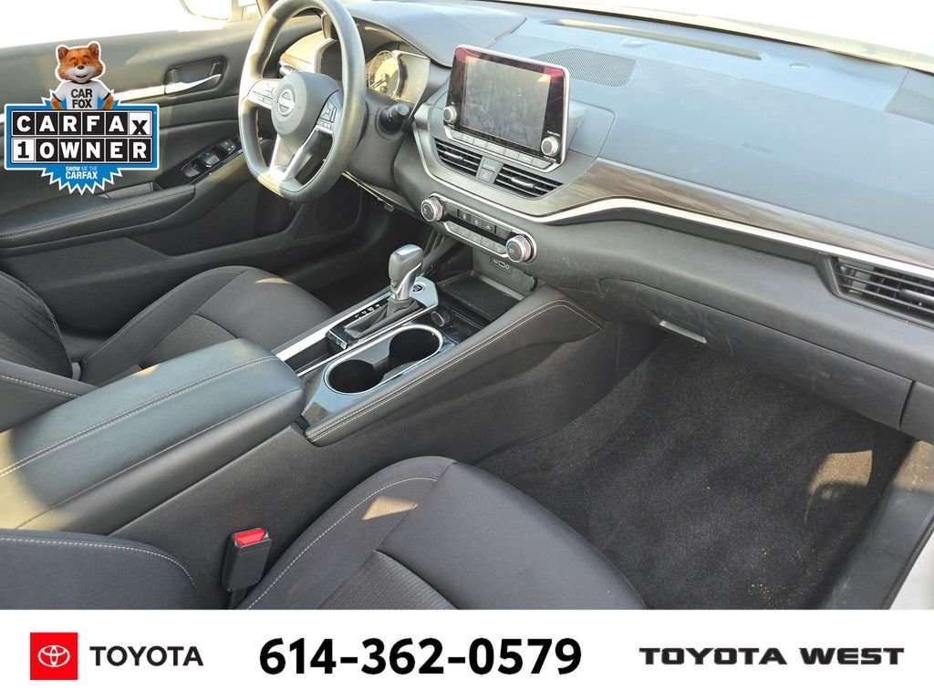 Used 2023 White Nissan 2.5 SV image 12
