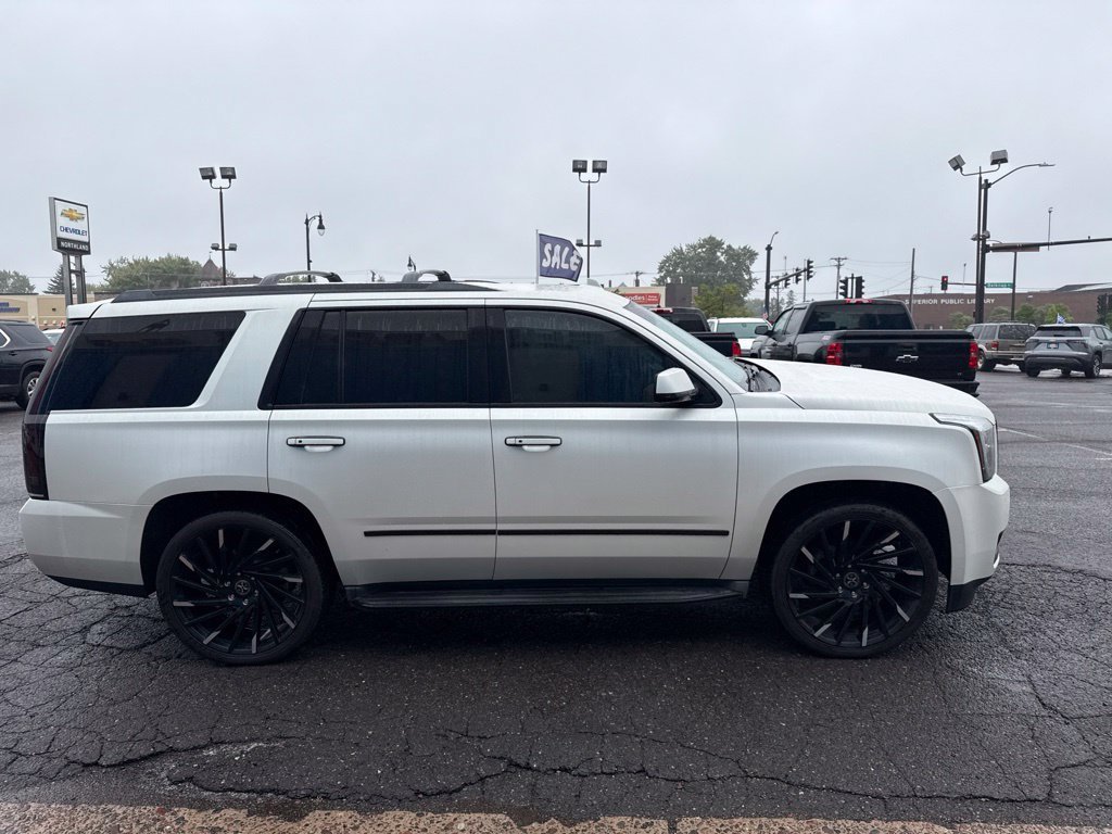 Used 2017 ONYX BLACK GMC Denali image 8