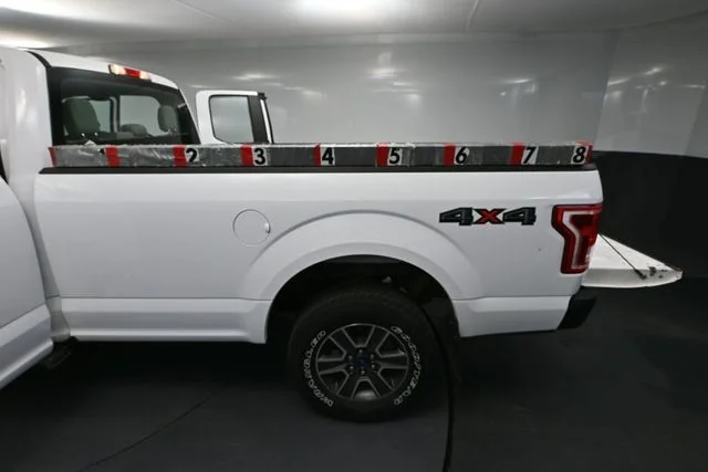 Used 2016 White Ford XL image 27