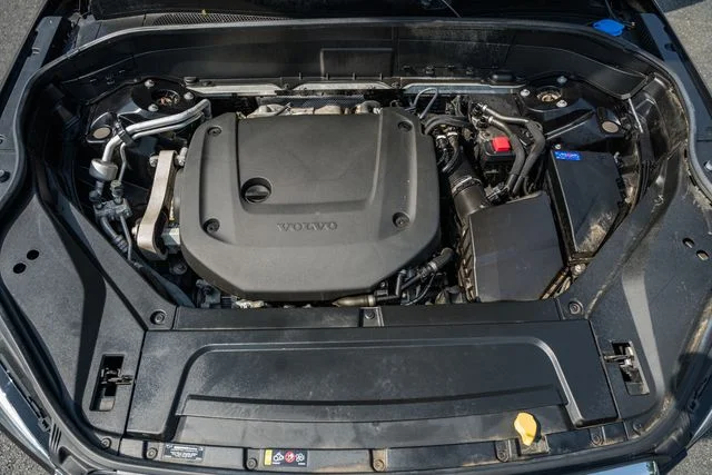 Certified Used 2023 Onyx Black Volvo Plus image 20