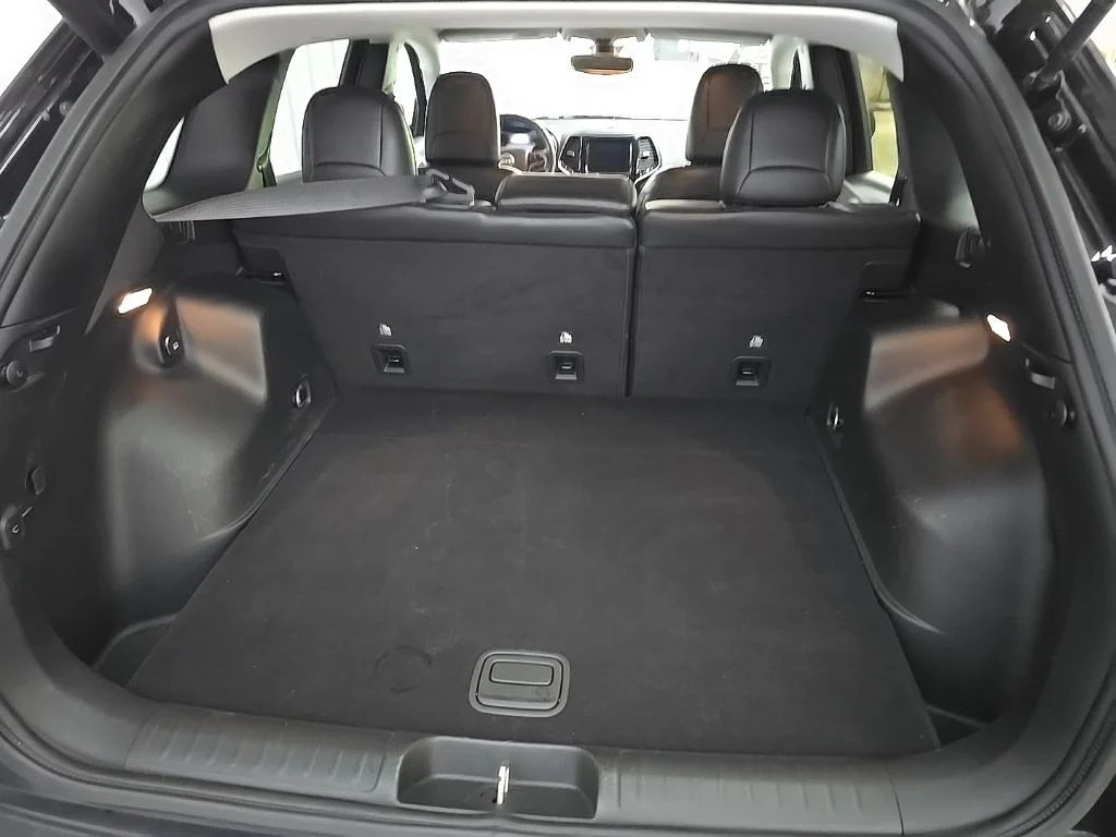 Used 2019 Black Jeep Limited image 12