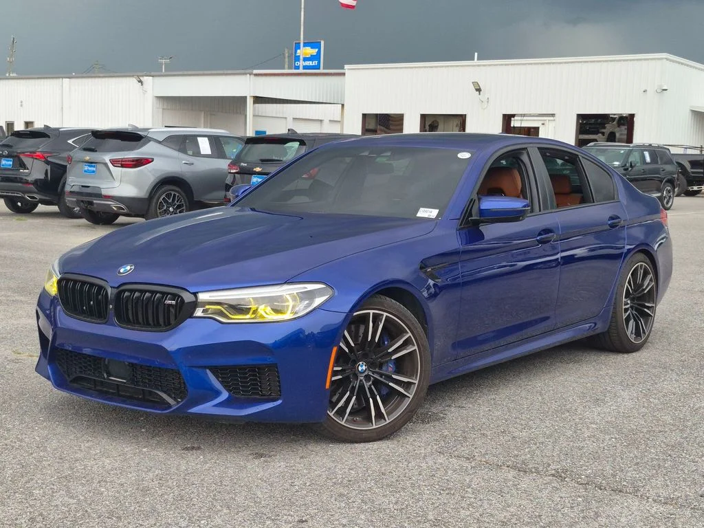 Used 2019 Blue BMW Base image 2