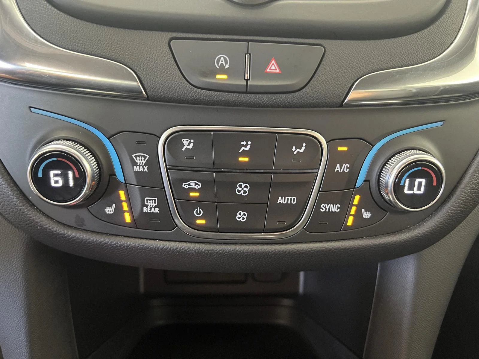 Used 2024 Summit White Chevrolet LT image 15