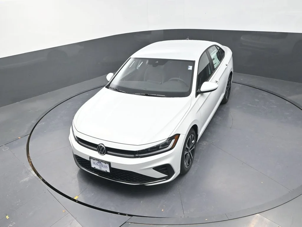 New 2026  Volkswagen 1.5T Sport image 14