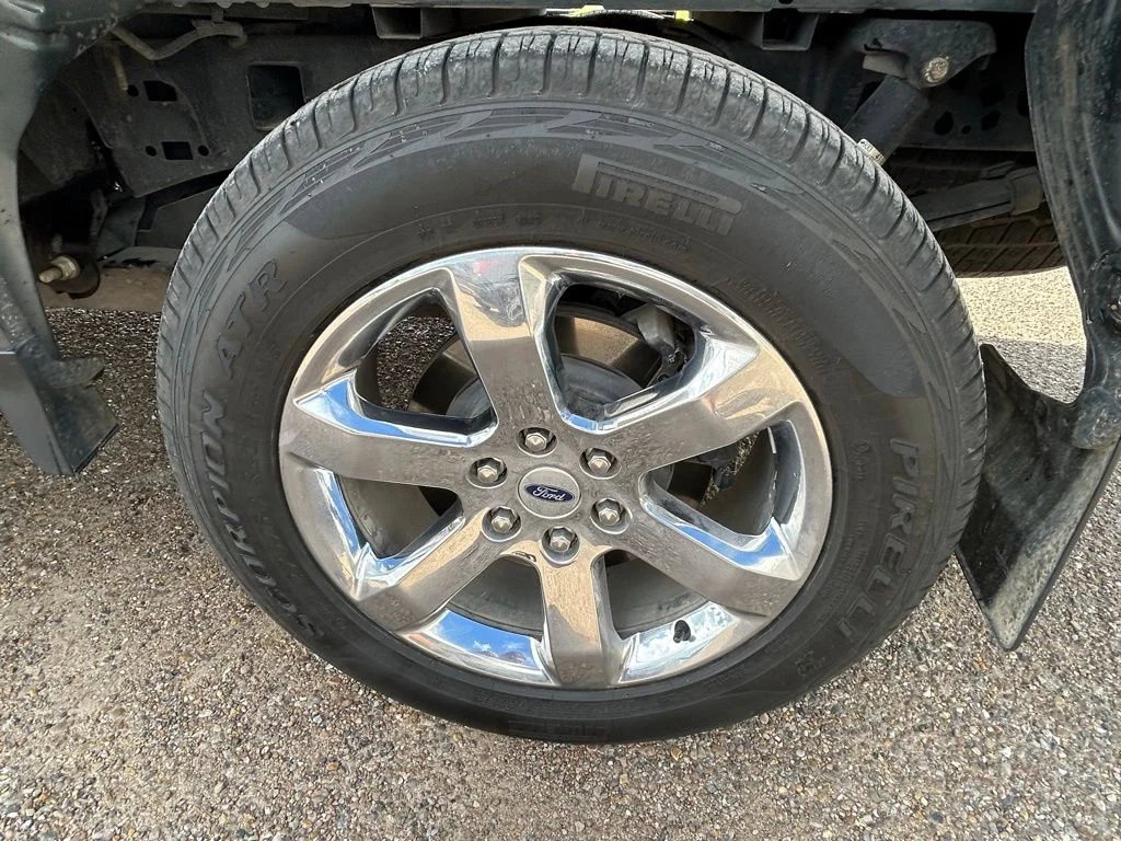 Used 2023 Blue Ford Lariat image 8
