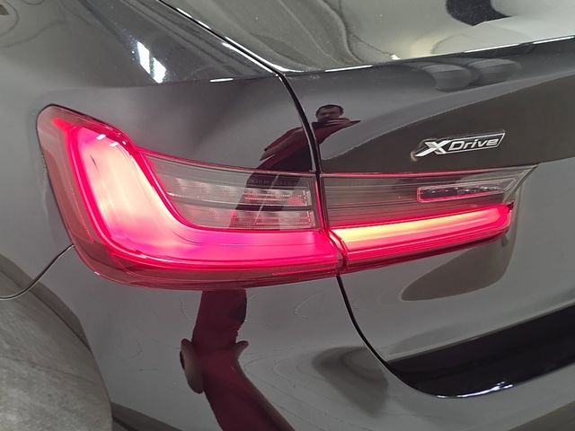 Used 2021 Jet Black BMW 330i xDrive image 32