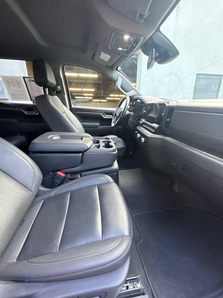 Used 2025 Sterling Metallic GMC SLT image 23