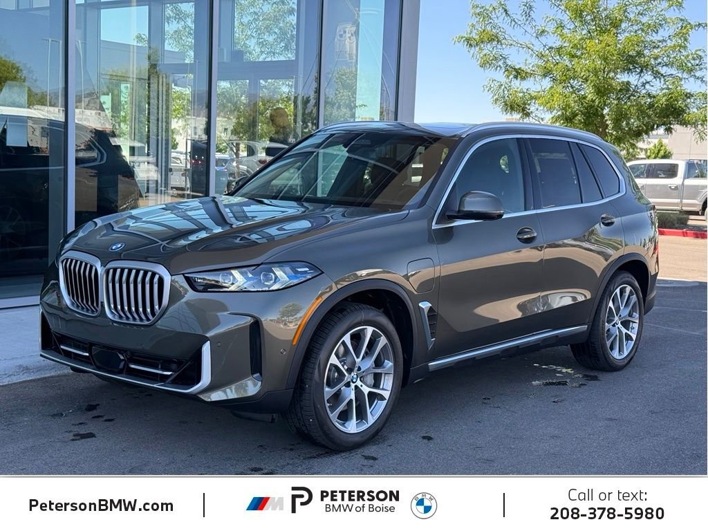 2026 BMW X5 xDrive50e's photo
