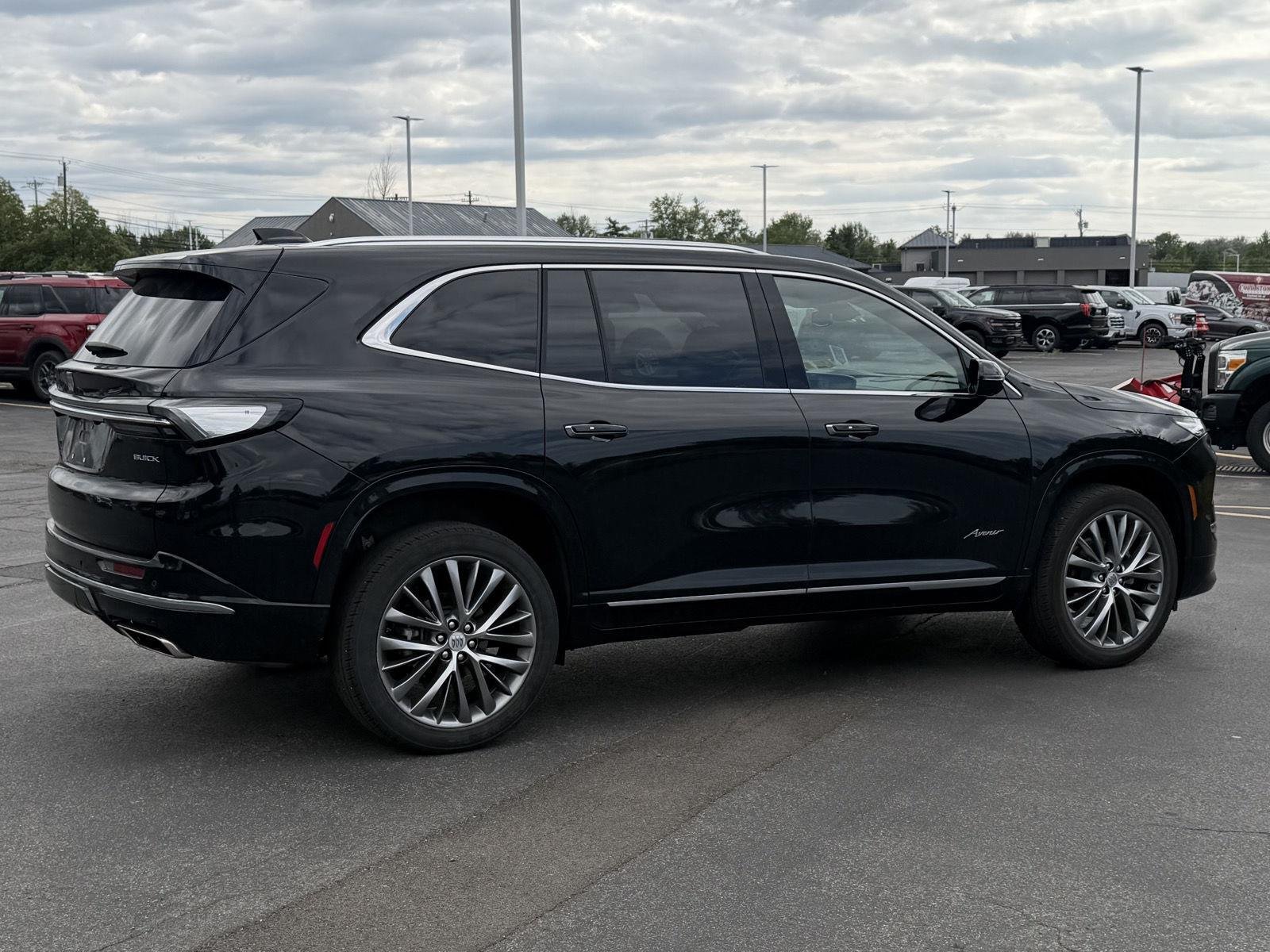 Used 2025 Ebony Twilight Metallic Buick Avenir image 4