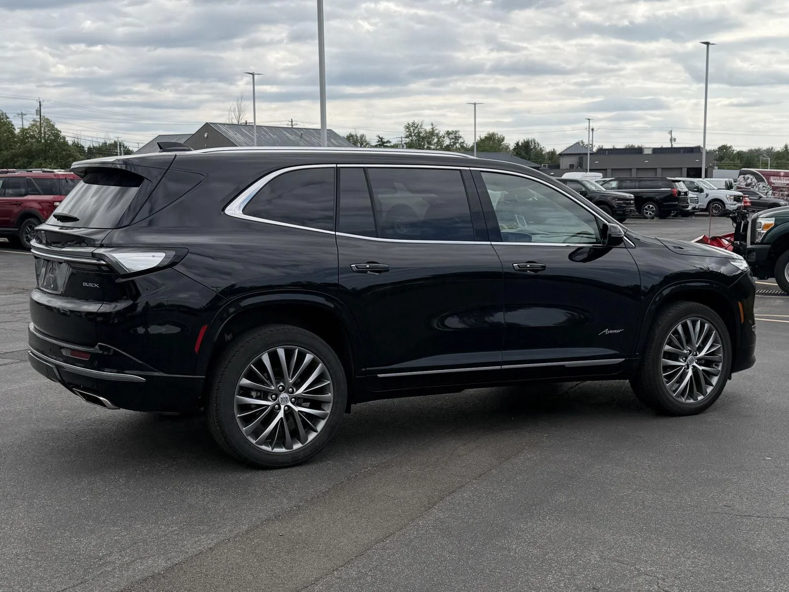 Used 2025 Ebony Twilight Metallic Buick Avenir image 4