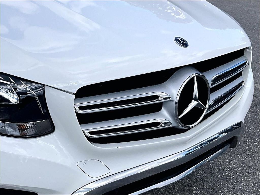 Used 2019 White Mercedes-Benz GLC 300 image 31