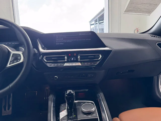 Used 2025 Alpine White BMW sDrive M40i image 4