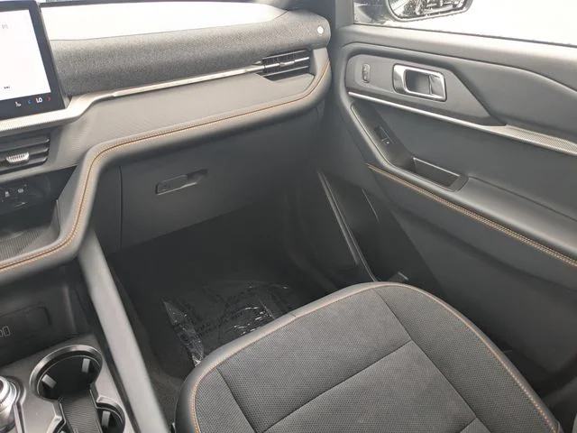 New 2026 Agate Black Metallic Ford Tremor® image 20