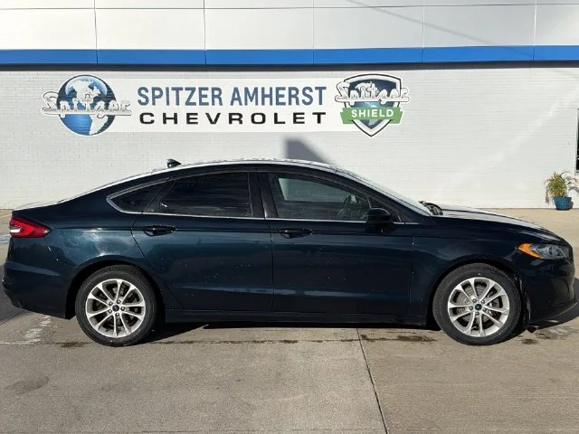 Used 2020 Blue Ford SE image 18