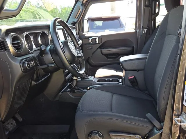 Used 2020 Gray Jeep Unlimited Sport image 5