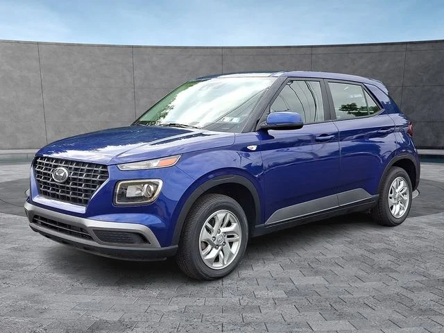 Used 2022 Blue Hyundai SE image 5