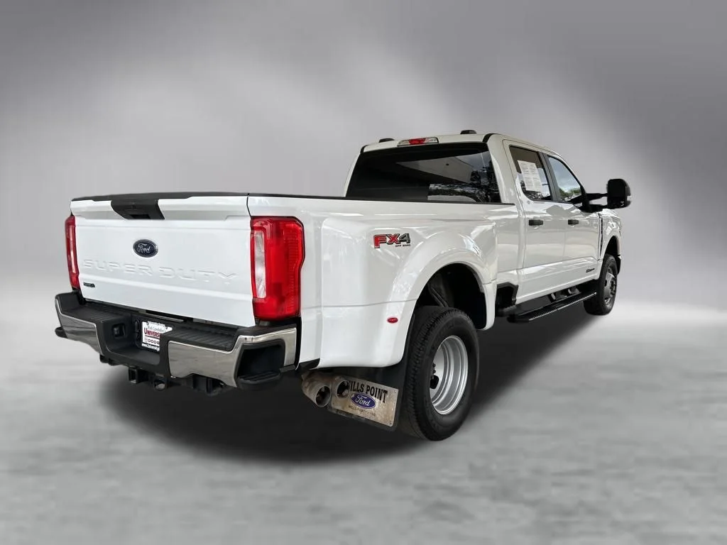 Used 2024 White Ford XL image 2