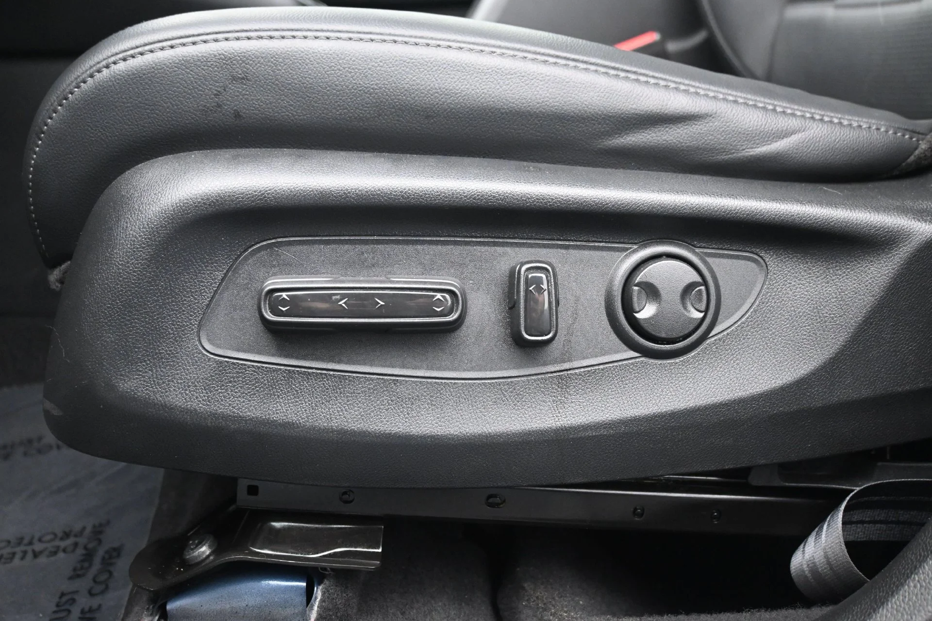 Used 2023 CANYON RIVER BLUE Honda EX-L AWD image 29